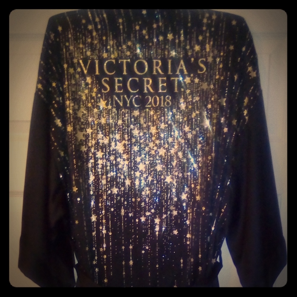 Victoria secret robe xs/s